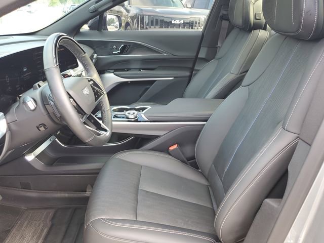 Used 2024 Cadillac Lyriq Sport image 16