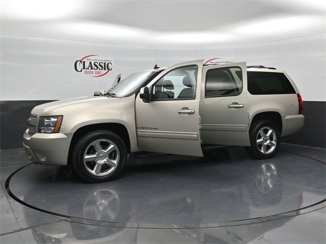 Used 2014 Chevrolet Suburban LT image 37