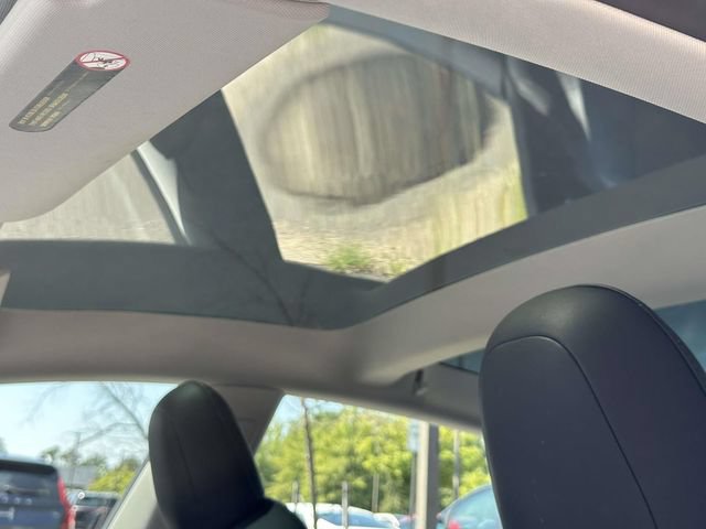 Used 2023 Tesla Model 3 Standard Range RWD image 16