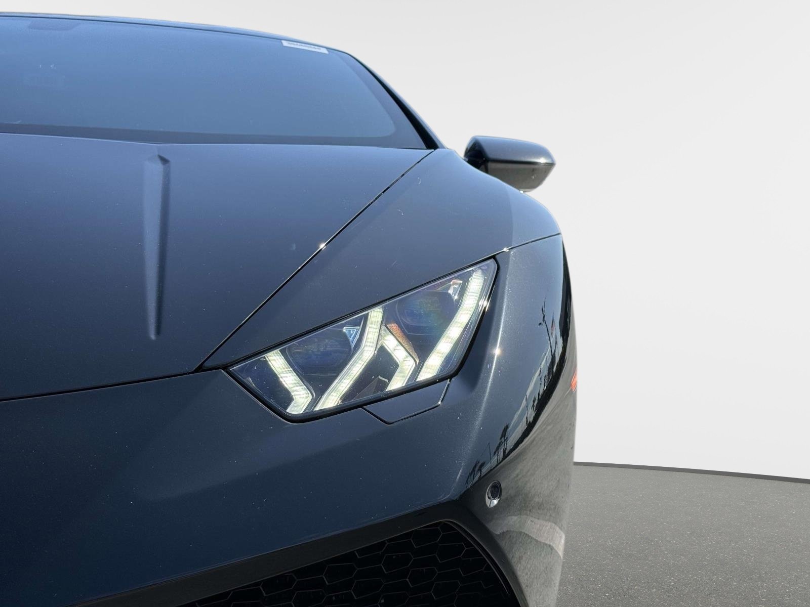 Used 2018 Lamborghini Huracan LP 610-4 AWD/4WD image 8