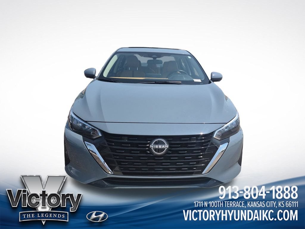 Used 2025 Nissan Sentra SV w/ SV Premium Package FWD image 10