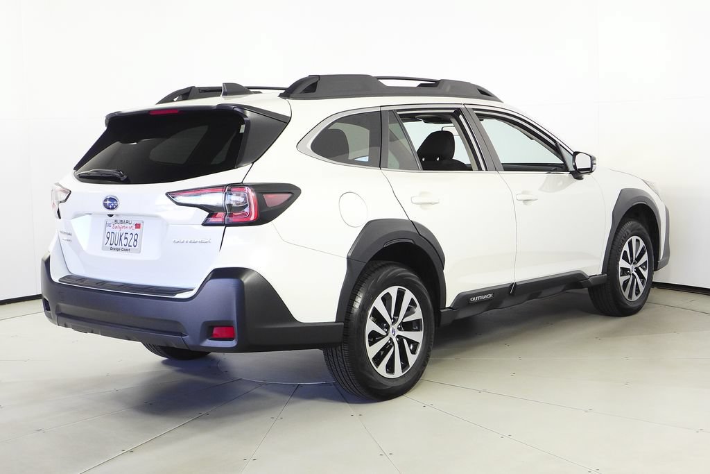 Certified 2023 Subaru Outback Premium AWD/4WD image 7