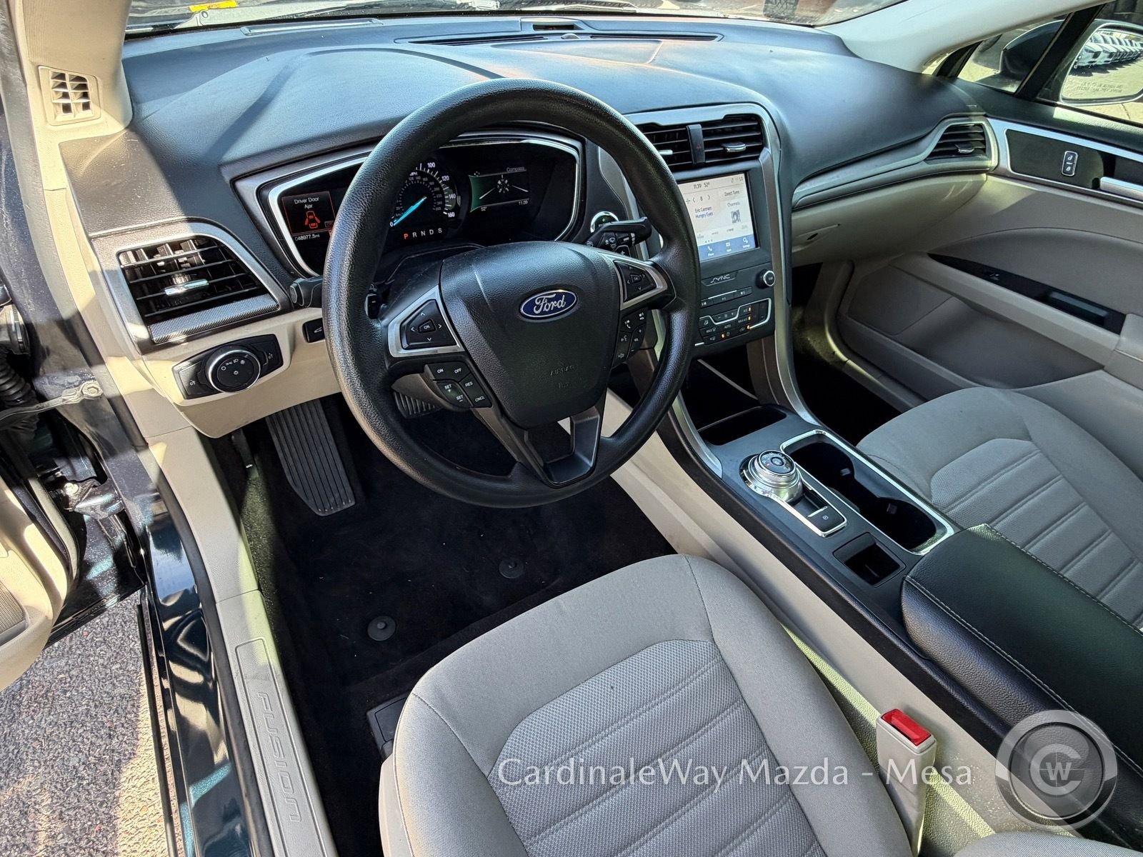 Used 2020 Ford Fusion SE image 15