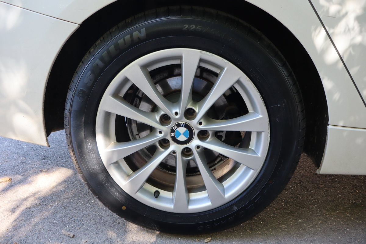 Used 2015 BMW 328i Gran Turismo xDrive AWD/4WD image 43