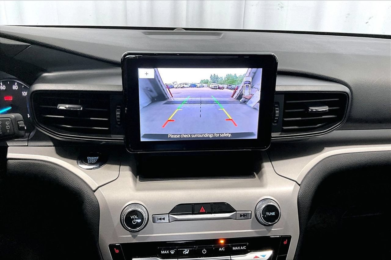 Certified 2023 Ford Explorer XLT RWD image 24
