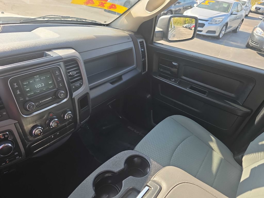 Used 2018 RAM 1500 Express w/ Express Value Package AWD/4WD image 15
