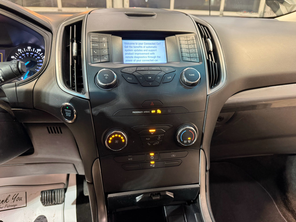 Used 2019 Ford Edge SE image 17