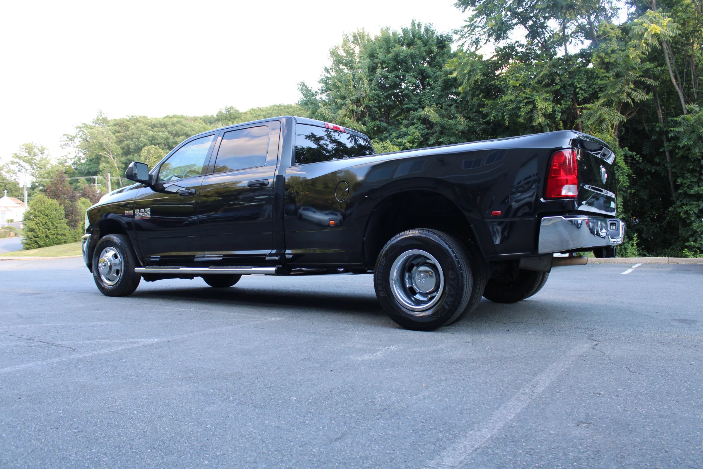 Used 2016 RAM 3500 Tradesman w/ Chrome Appearance Group RWD image 5