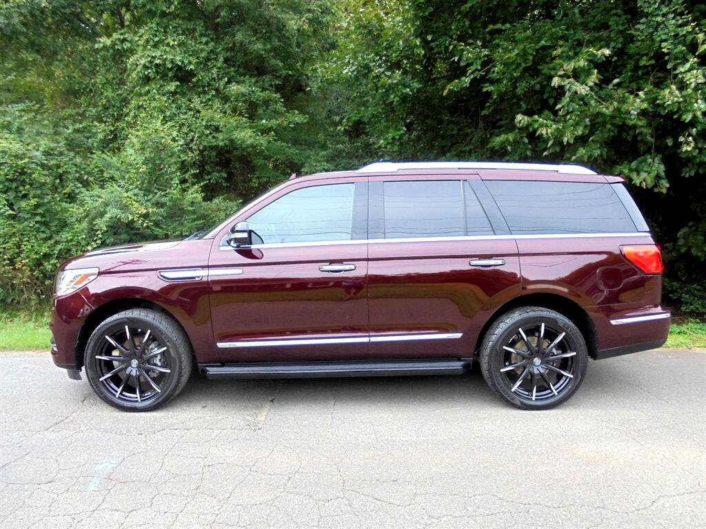 Used 2018 Lincoln Navigator Premiere image 2