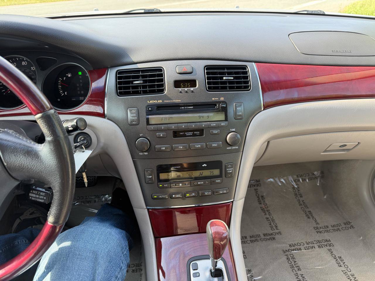 Used 2002 Lexus ES 330 FWD image 14