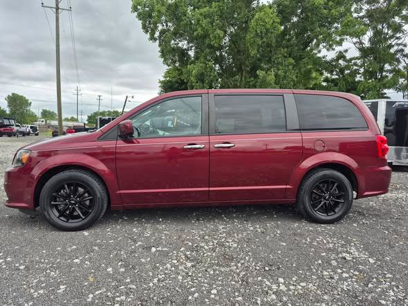 Used 2019 Dodge Grand Caravan GT FWD image 3