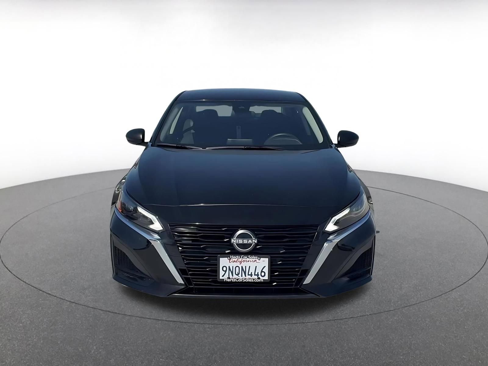 Used 2025 Nissan Altima 2.5 SV image 4