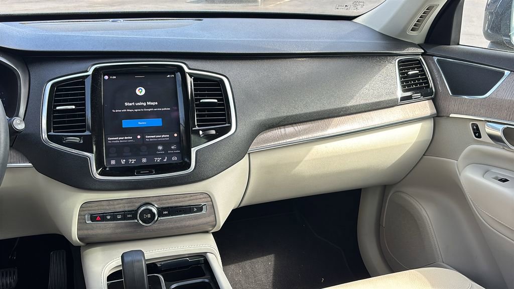 Used 2023 Volvo XC90 B6 Plus w/ Protection Package image 8