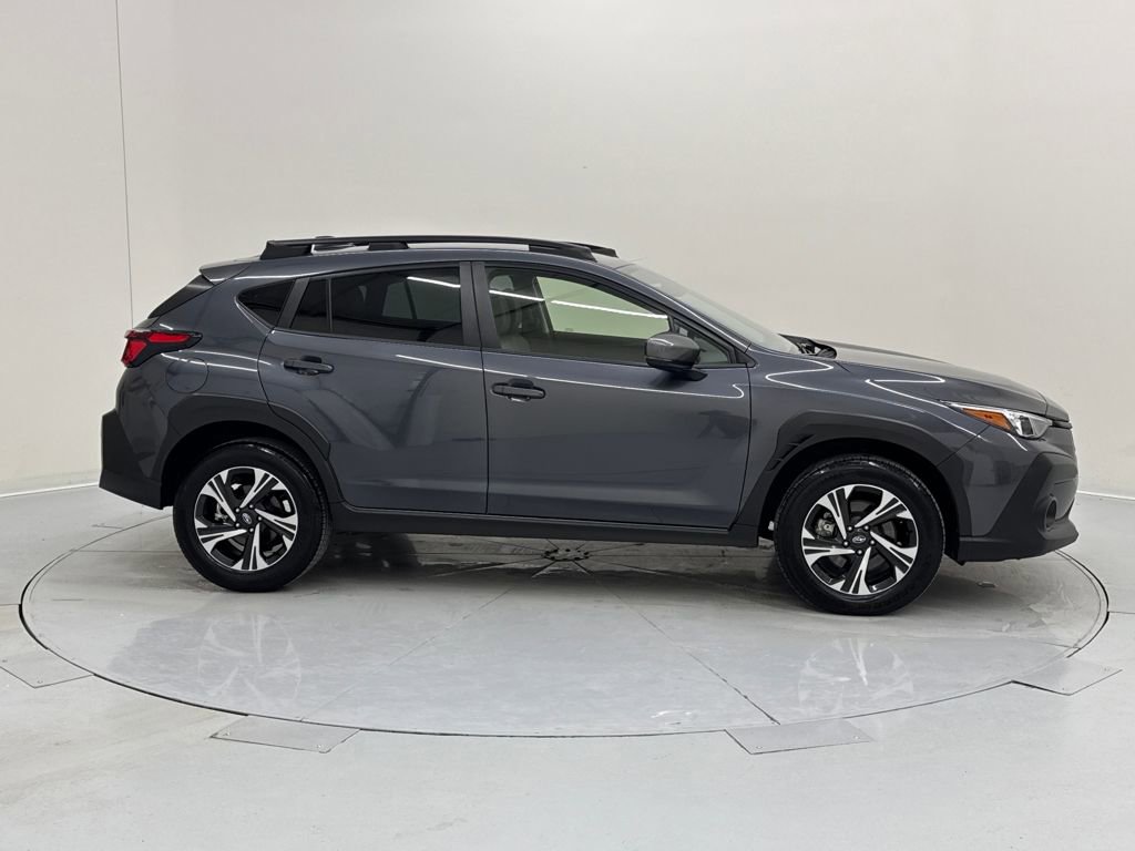 Used 2024 Subaru Crosstrek 2.0i Premium w/ Crosstrek Mirror Package AWD/4WD image 7