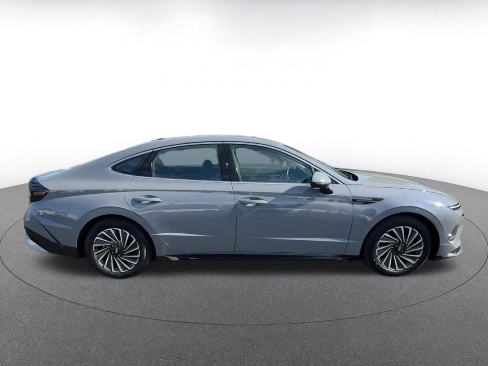 Used 2025 Hyundai Sonata SEL image 16