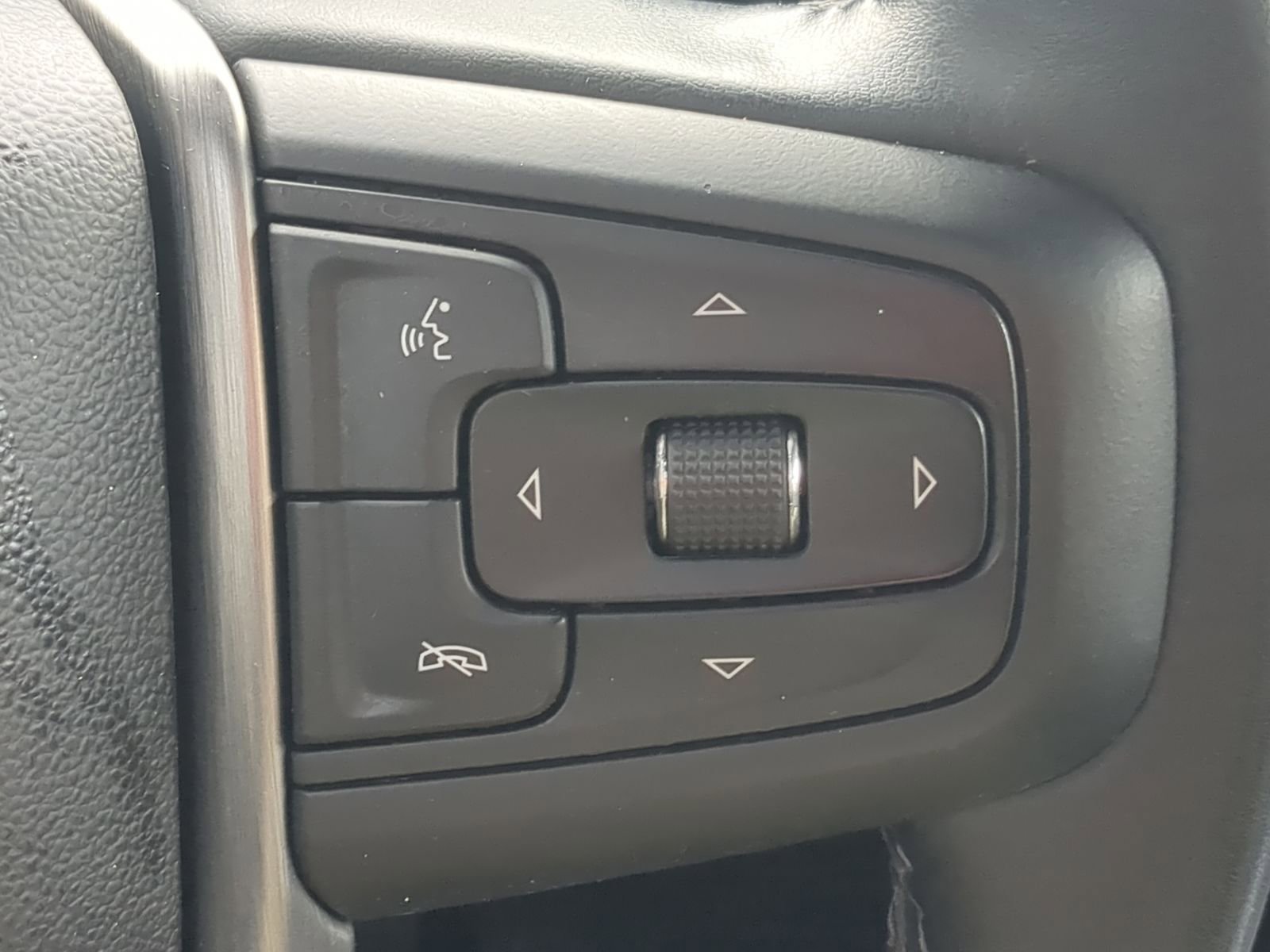 Used 2023 GMC Sierra 3500 Denali image 14