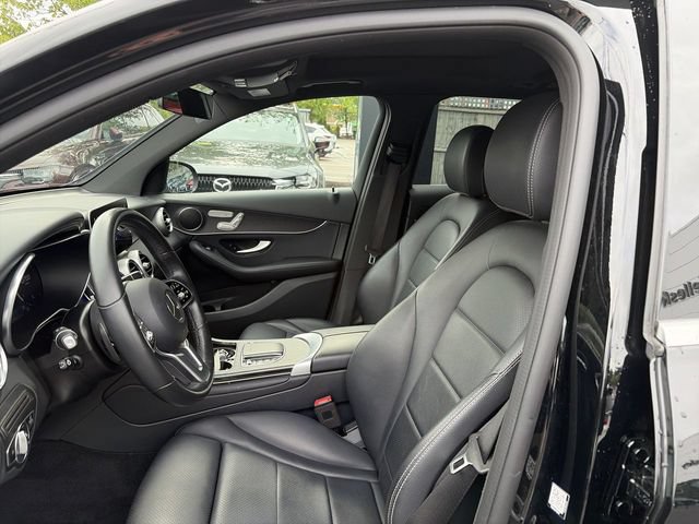 Used 2022 Mercedes-Benz GLC 300 4MATIC image 11