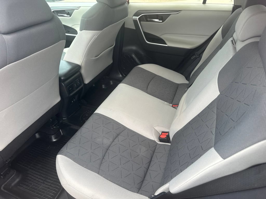 Used 2020 Toyota RAV4 XLE w/ Convenience Package AWD/4WD image 20