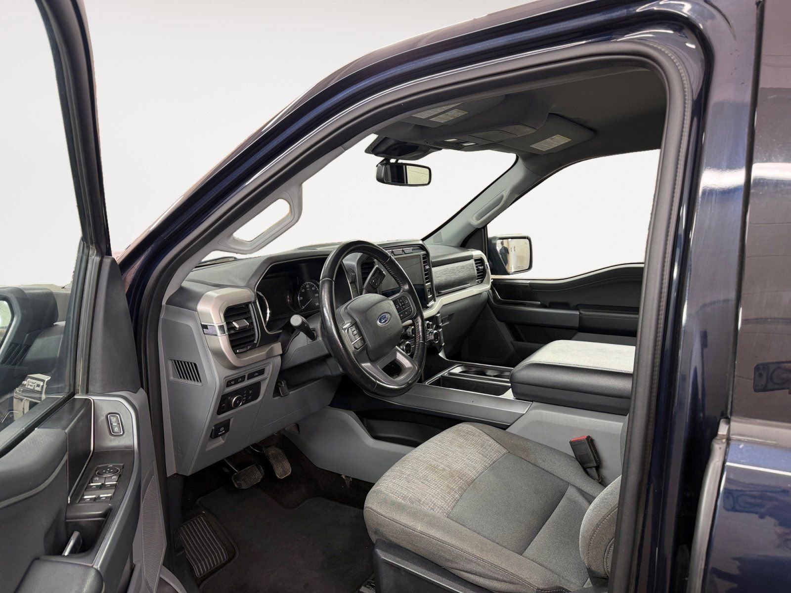 Used 2021 Ford F150 XLT w/ Equipment Group 302A High image 9