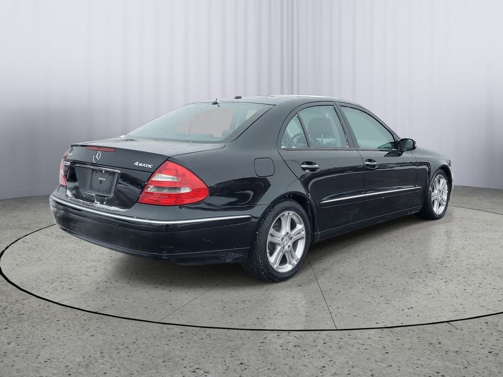 Used 2006 Mercedes-Benz E 350 4MATIC Sedan image 3