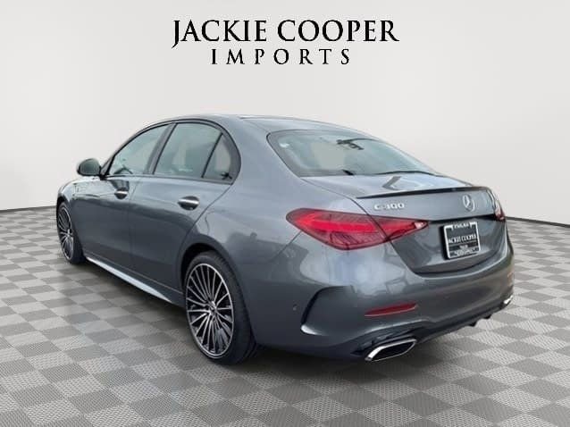 Used 2025 Mercedes-Benz C 300 4MATIC Sedan image 3