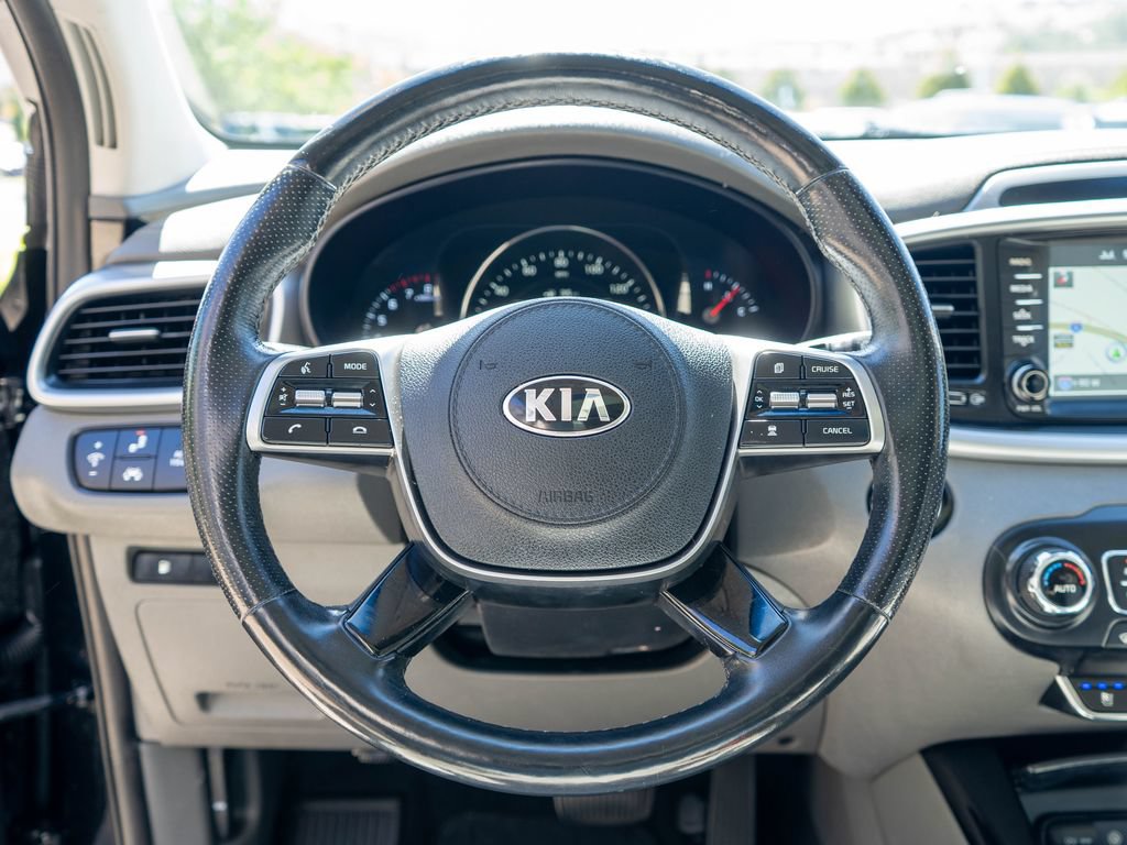 Used 2019 Kia Sorento SX w/ SX Touring Package AWD/4WD image 16