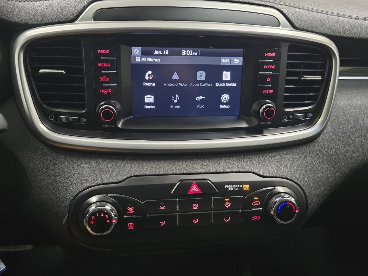 Used 2019 Kia Sorento LX image 28