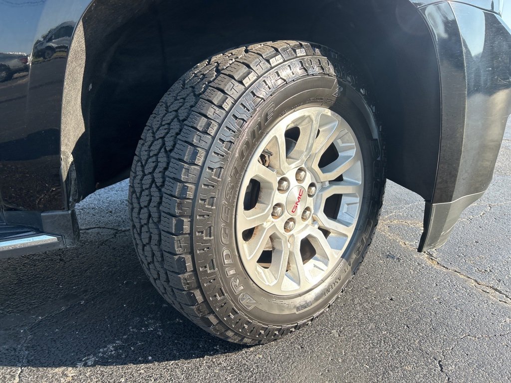 Used 2019 GMC Yukon XL SLT image 9