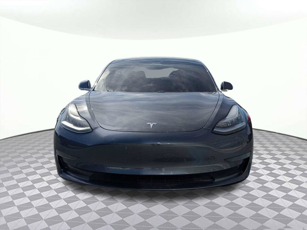 Used 2020 Tesla Model 3 Standard Range Plus RWD image 9