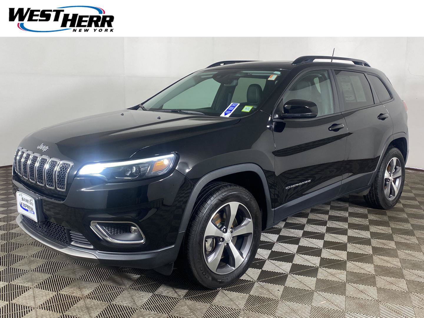 Used 2022 Jeep Cherokee Limited AWD/4WD image 2