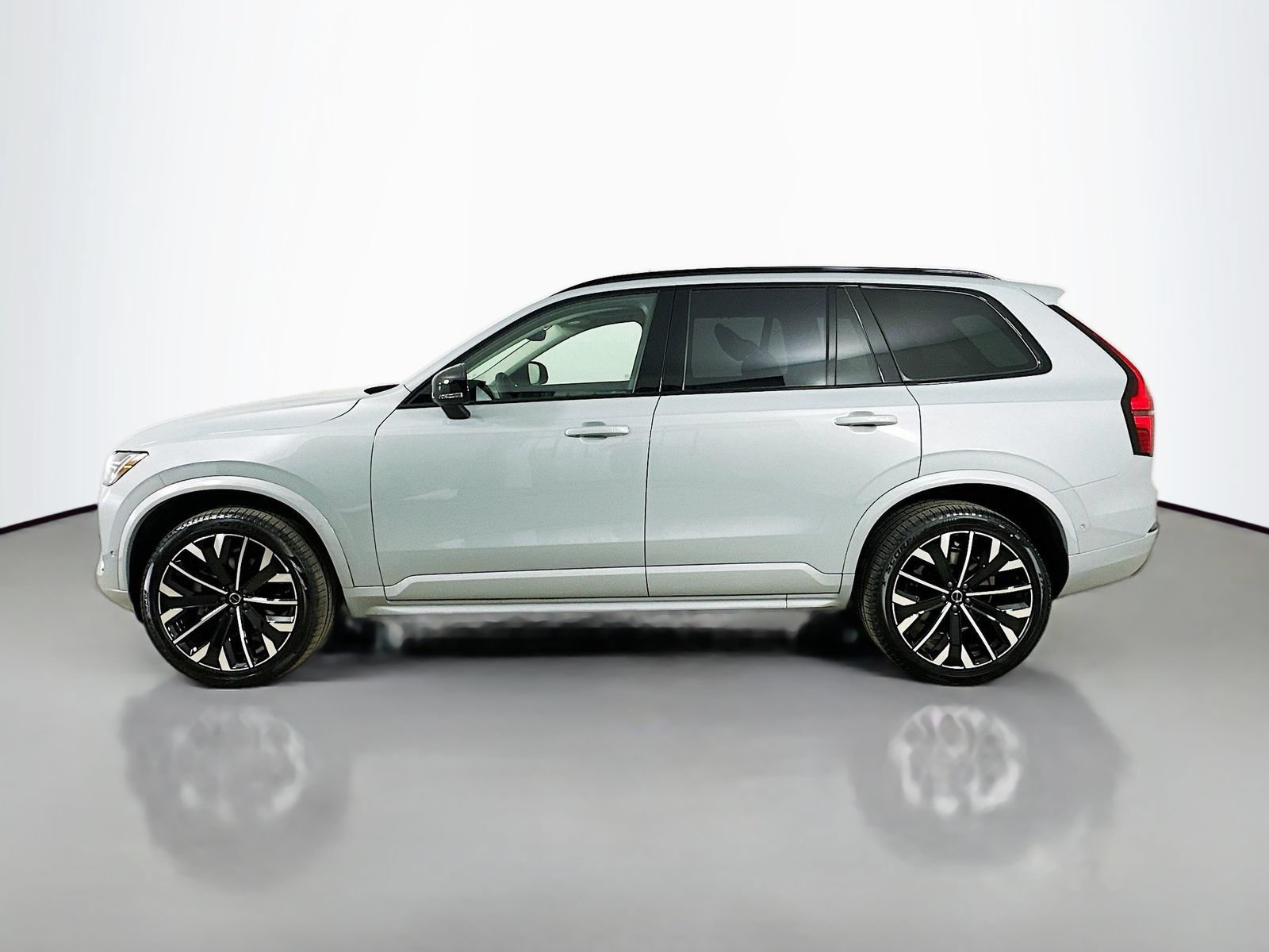 New 2026 Volvo XC90 B6 Ultra w/ Protection Package Premier AWD/4WD image 8