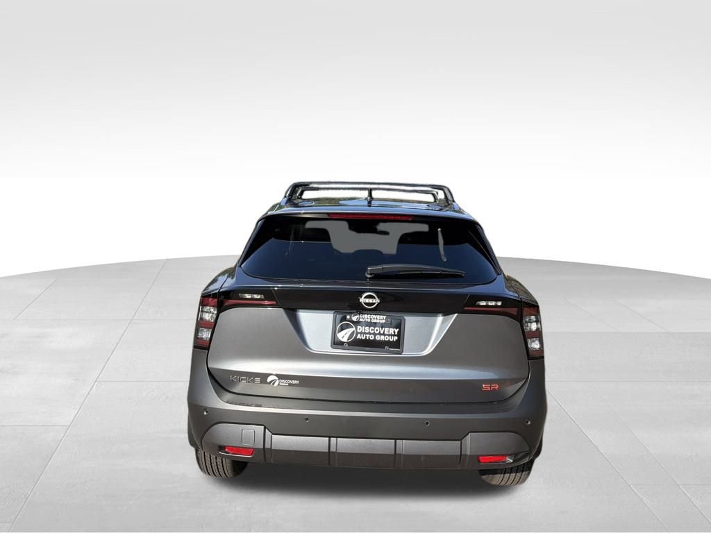 New 2026 Nissan Kicks SR image 5