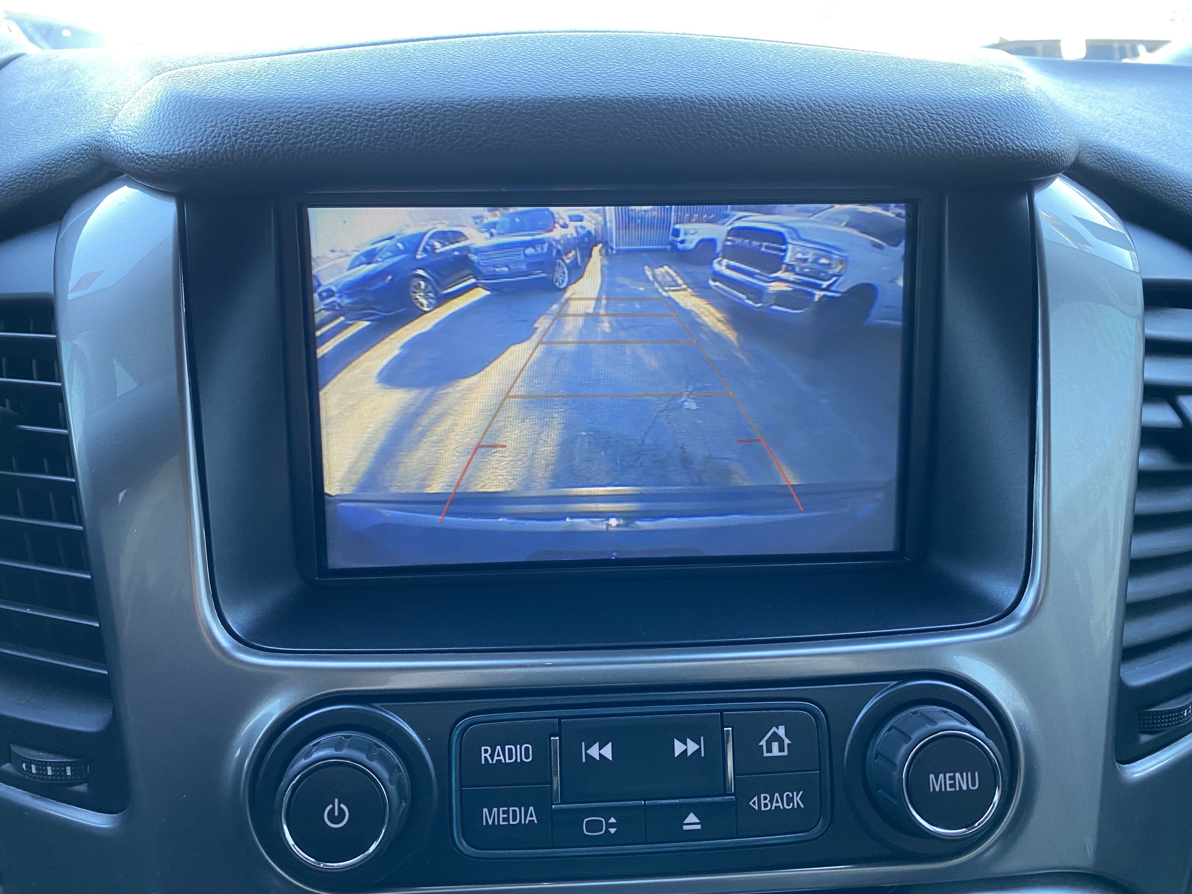 Used 2020 Chevrolet Suburban LT AWD/4WD image 15