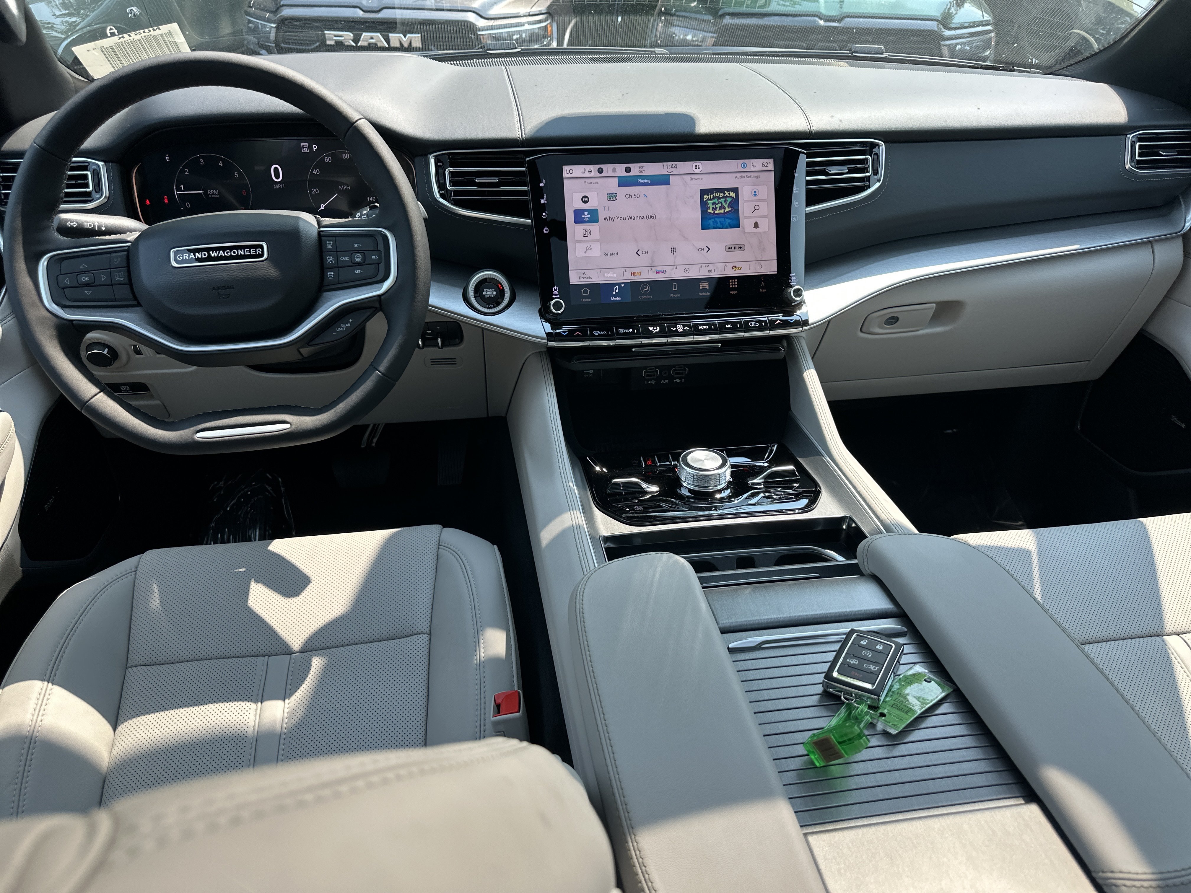 New 2026 Jeep Grand Wagoneer L Limited AWD/4WD image 31