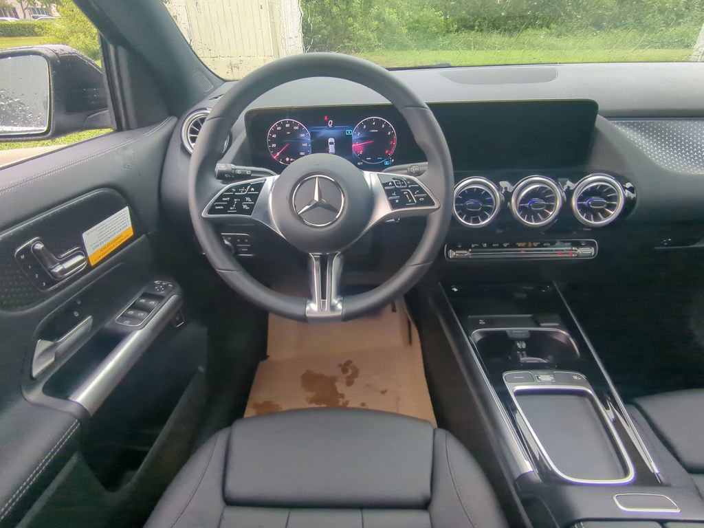 New 2025 Mercedes-Benz GLA 250 image 3