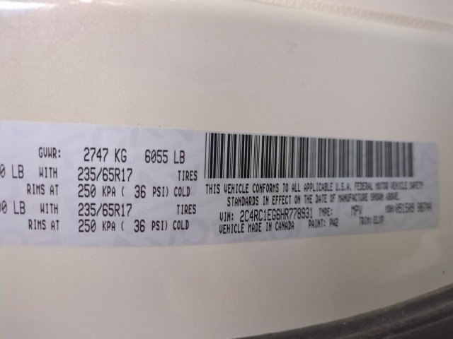 Used 2017 Chrysler Pacifica Touring-L Plus FWD image 35