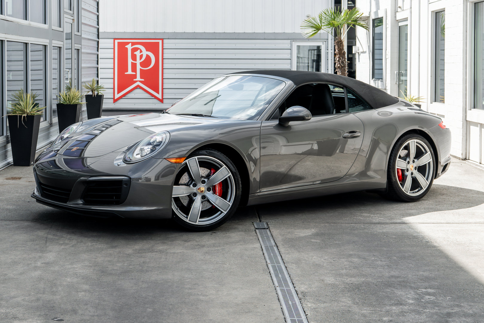 Used 2017 Porsche 911 Carrera S RWD image 9