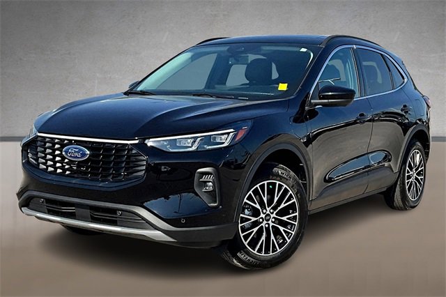 New 2025 Ford Escape SE w/ PHEV Premium Package