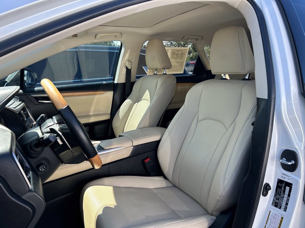 Used 2022 Lexus RX 350L Premium w/ Premium Package AWD/4WD image 21