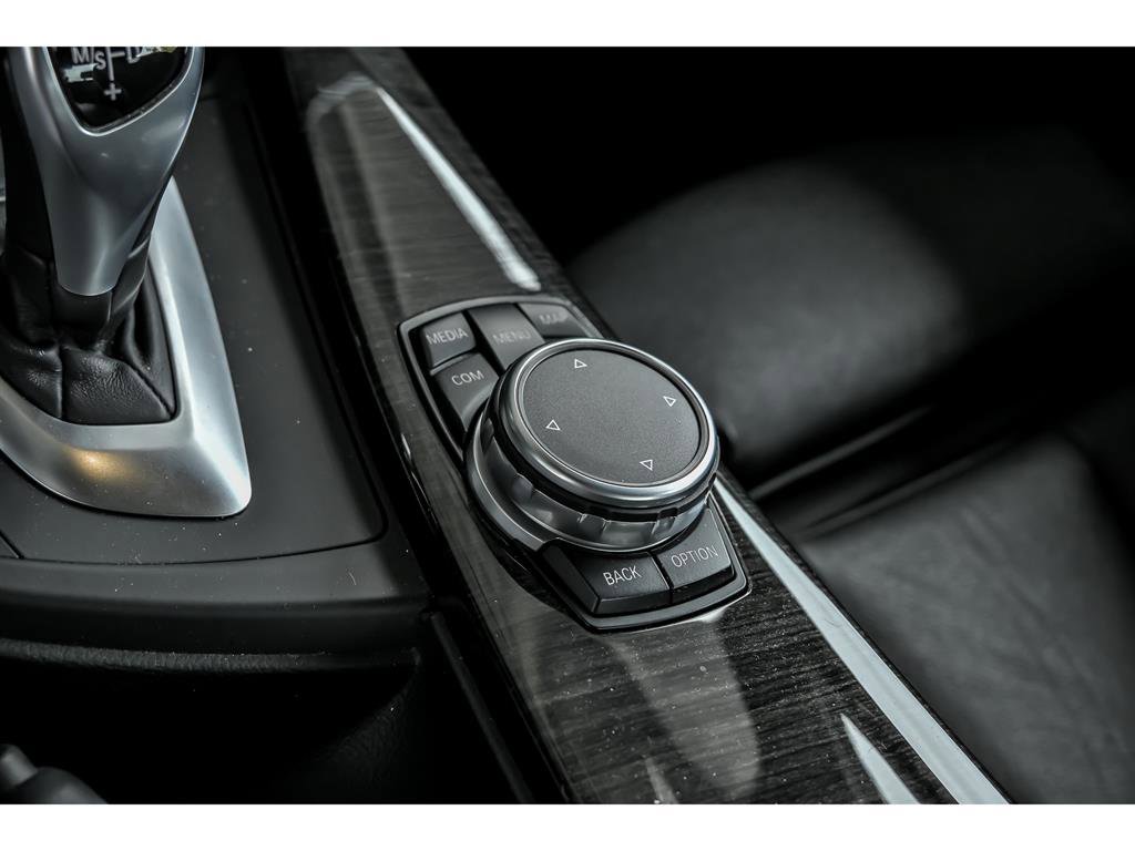 Used 2017 BMW 330i xDrive Sedan image 23