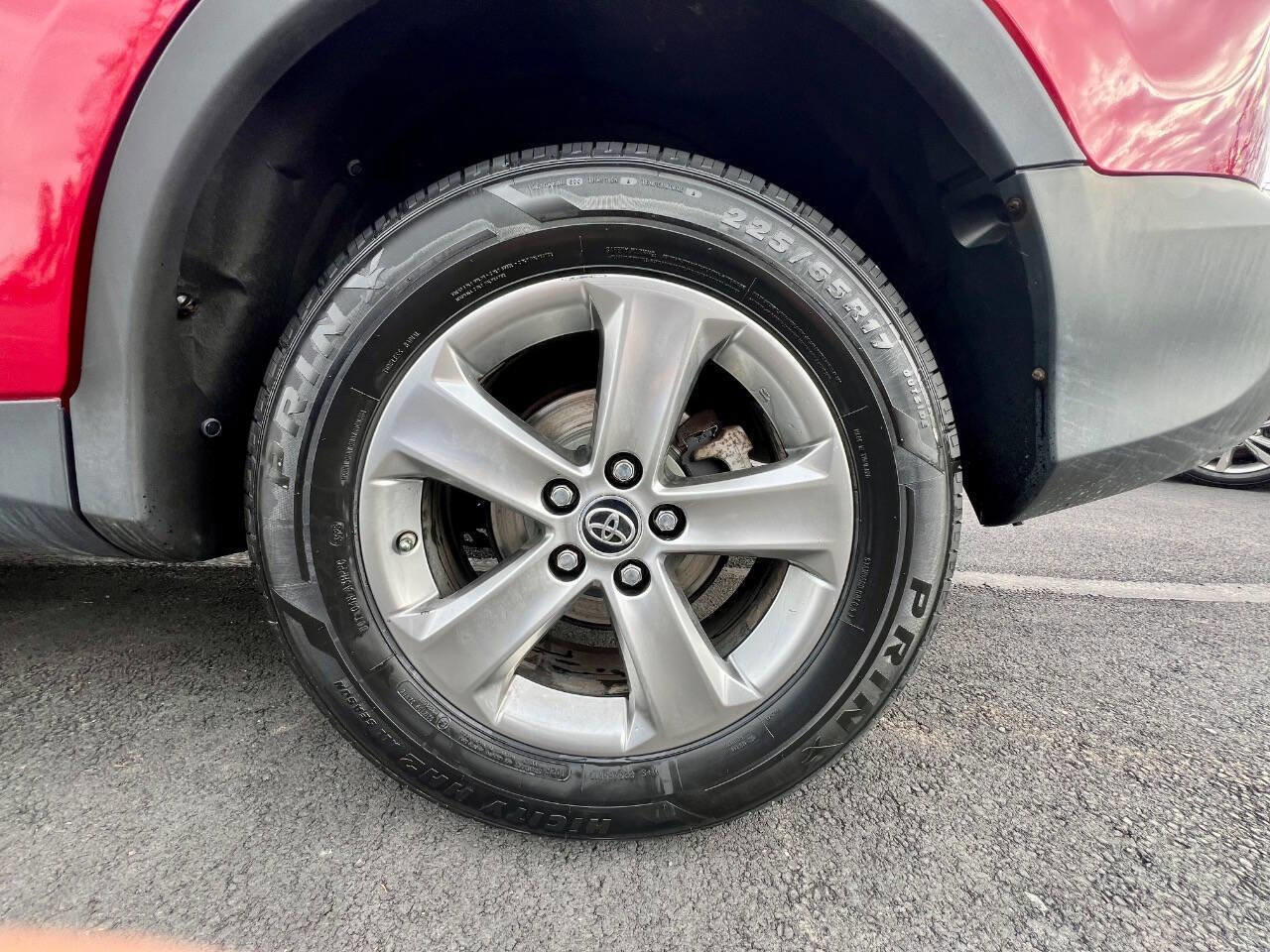 Used 2015 Toyota RAV4 XLE AWD/4WD image 16