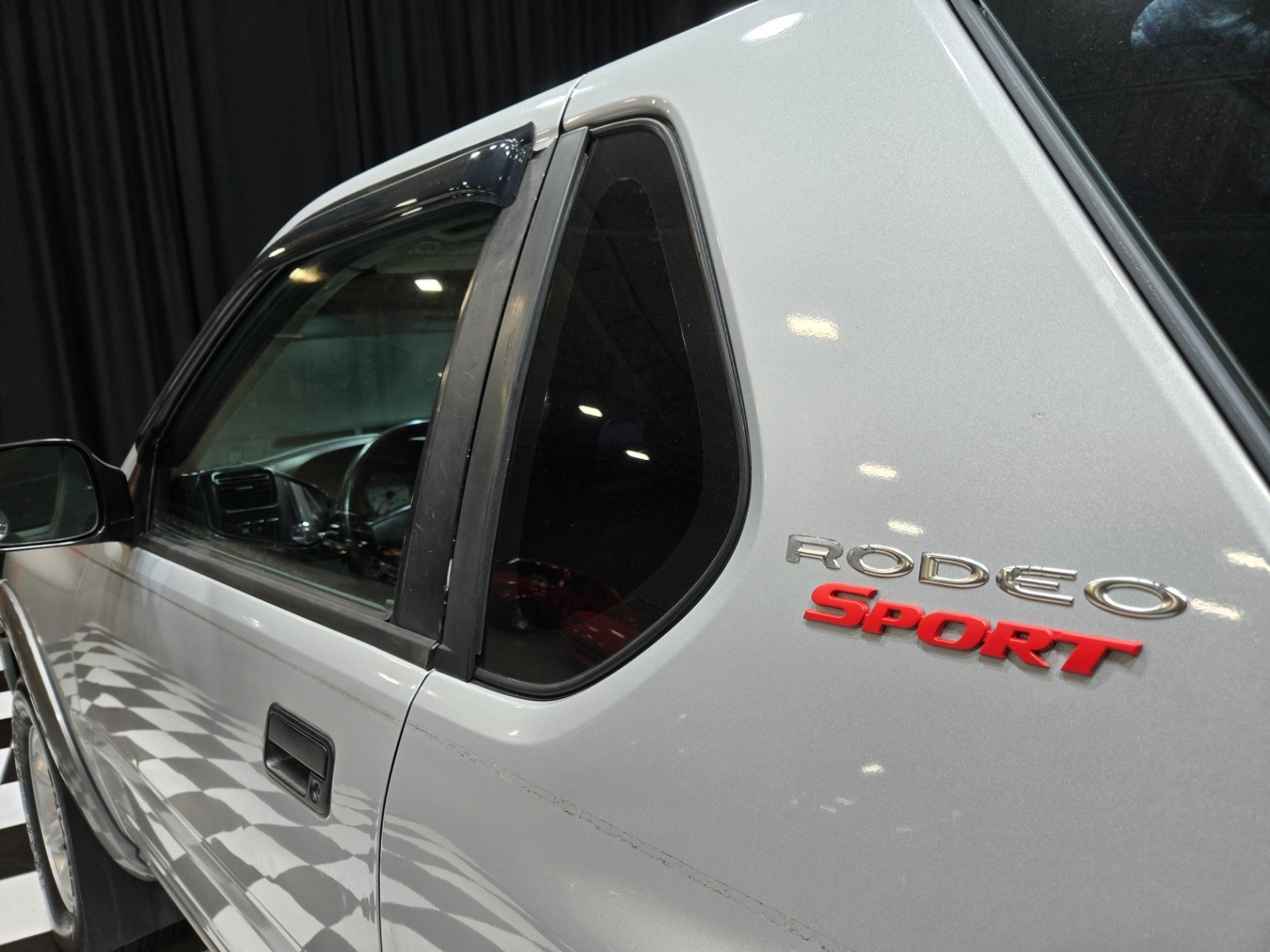 Used 2002 Isuzu Rodeo Sport RWD image 24