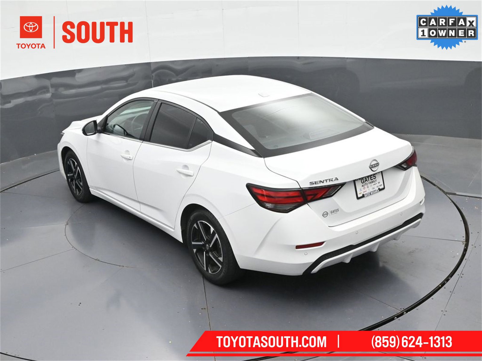 Used 2025 Nissan Sentra SV image 44