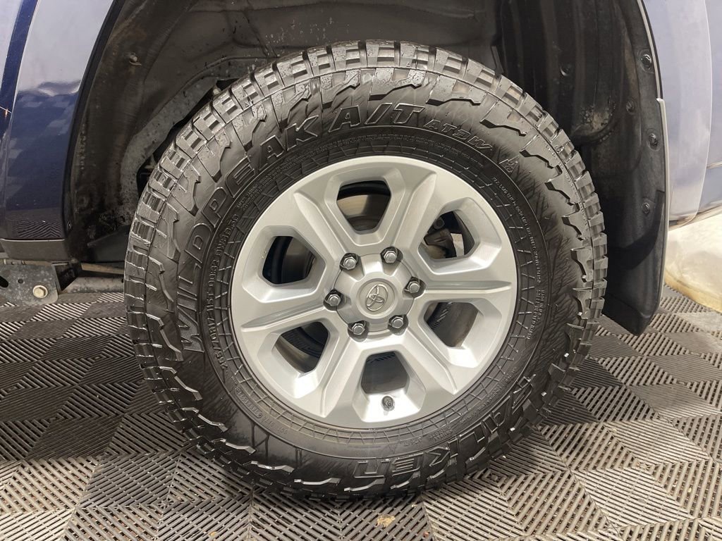 Used 2023 Toyota 4Runner SR5 Premium image 28