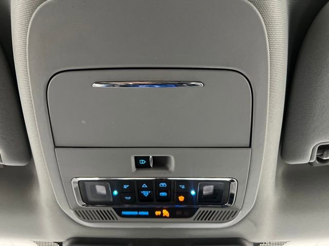 Used 2025 Ford F350 Lariat w/ Black Appearance Package image 40