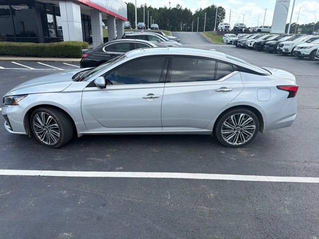 Used 2023 Nissan Altima 2.5 SL AWD/4WD image 8