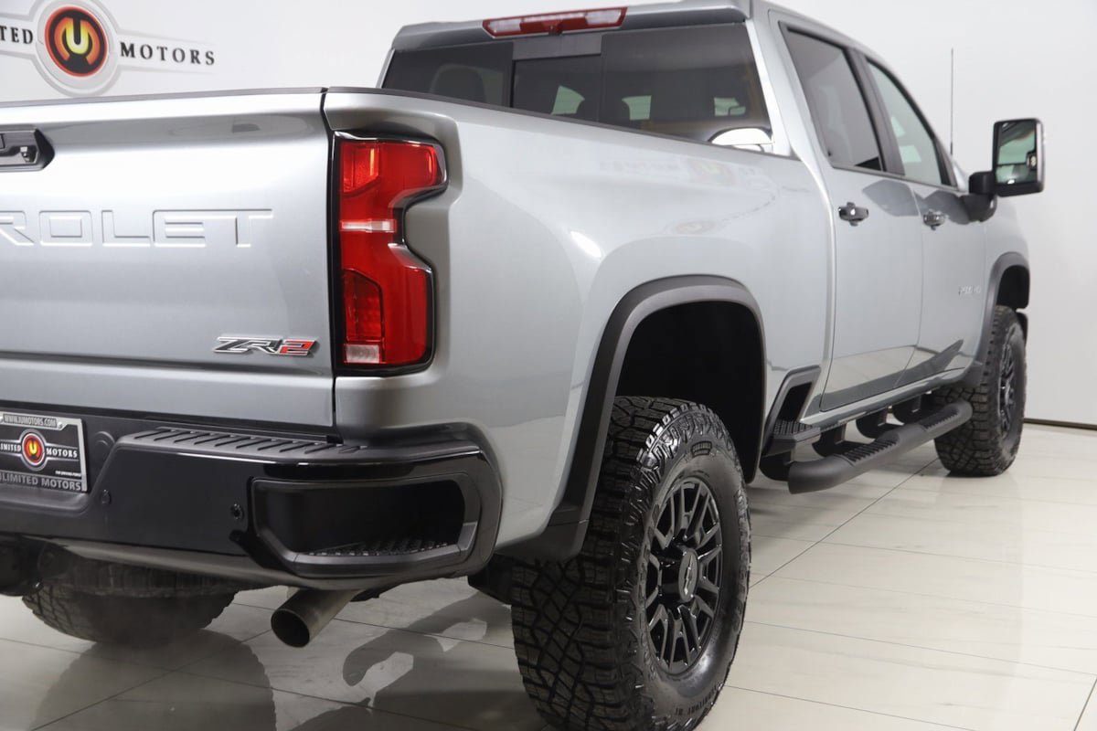 Used 2025 Chevrolet Silverado 2500 ZR2 AWD/4WD image 45