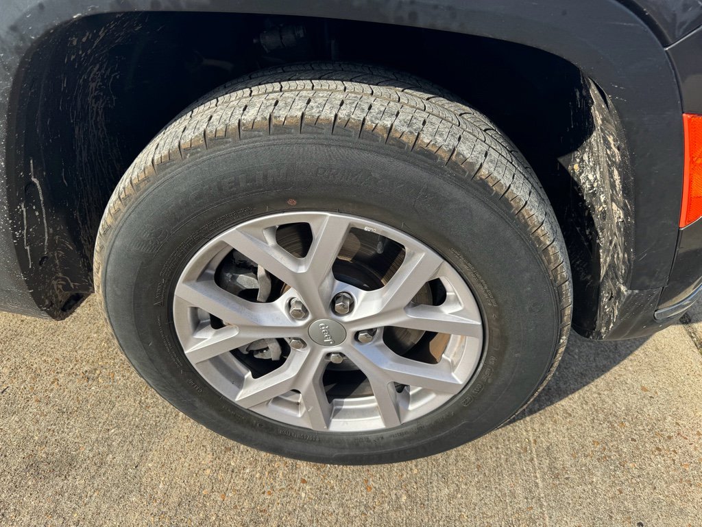 Used 2022 Jeep Grand Cherokee L Limited image 14