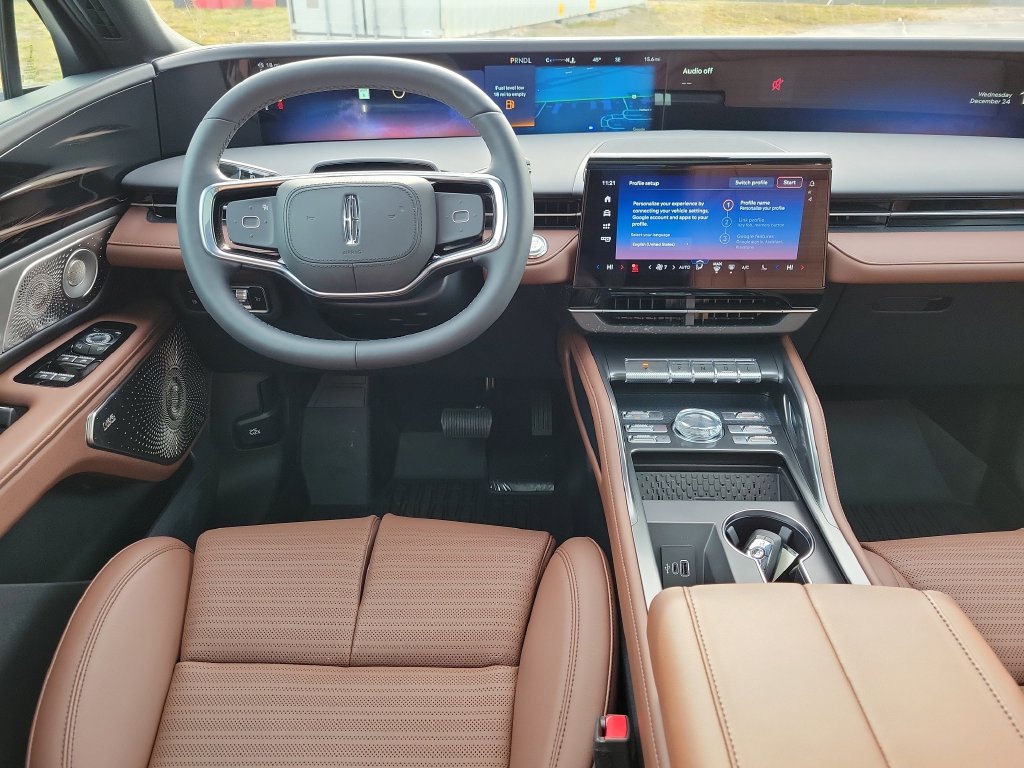 New 2026 Lincoln Nautilus Reserve AWD/4WD image 12