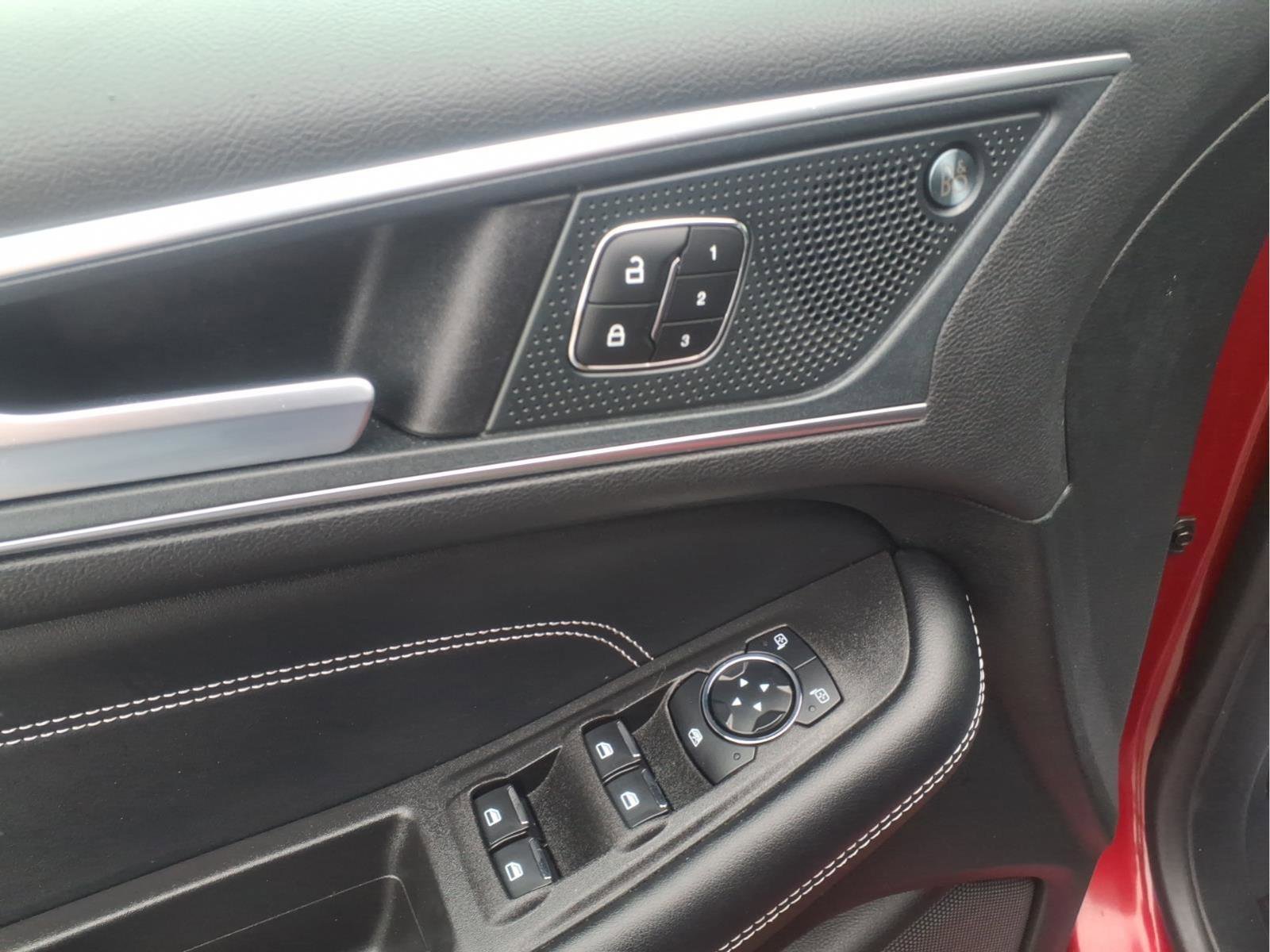 Used 2024 Ford Edge Titanium w/ Equipment Group 301A image 13